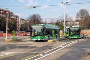 1200 miejskich autobusów elektrycznych w Mediolanie skorzysta z zielonej infrastruktury energetycznej